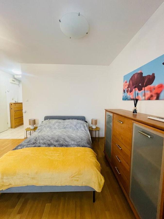 Central Studio Close To Andrassy Avenue For 4 Persons Budapest Exterior foto